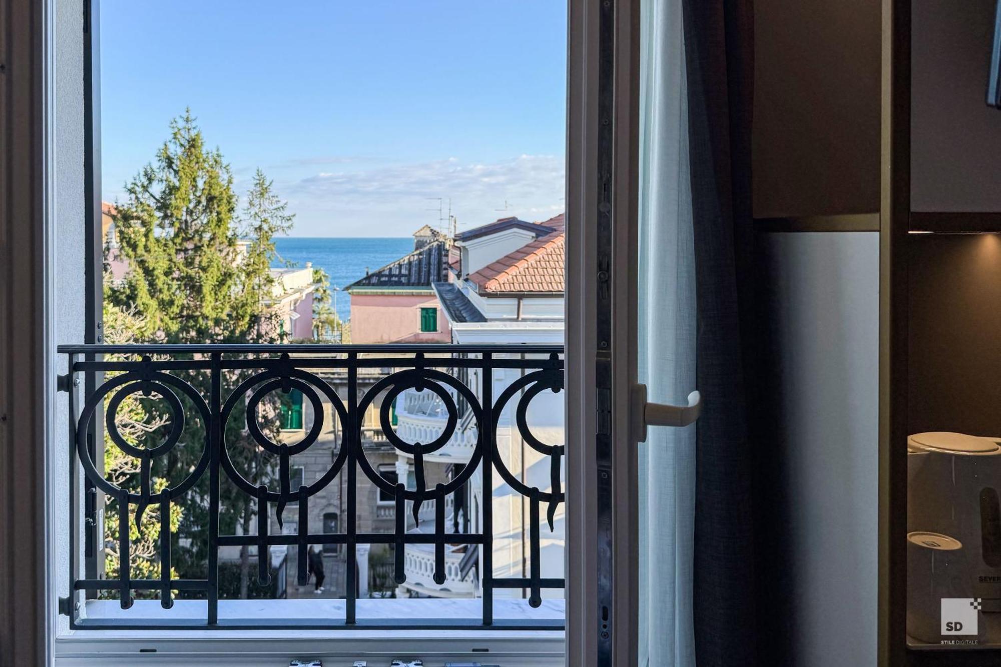 Hotel Villa Elena Varazze Exteriör bild