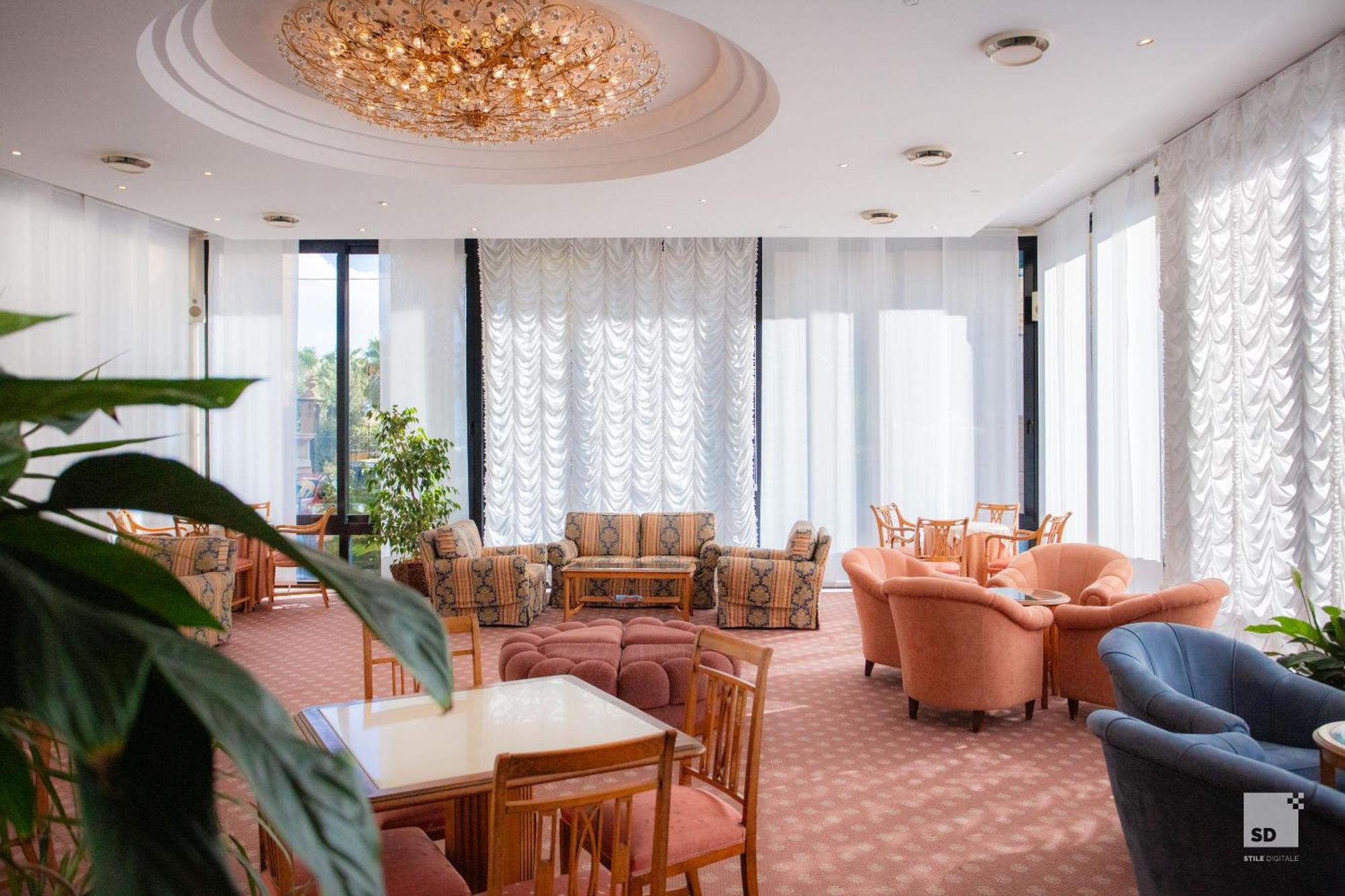 Hotel Villa Elena Varazze Exteriör bild